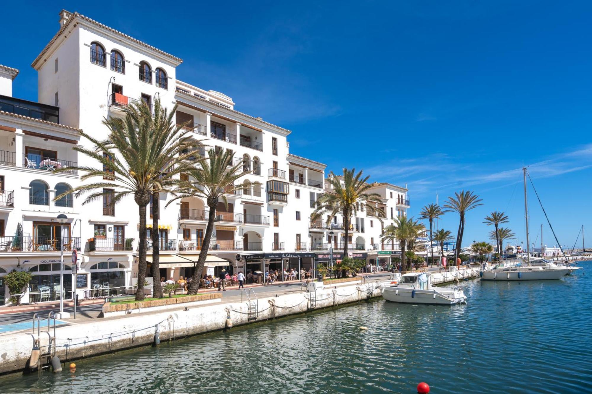 9 Penthouse With Amazing Sea Views, Close To Golf Manilva Duquesa Exterior photo